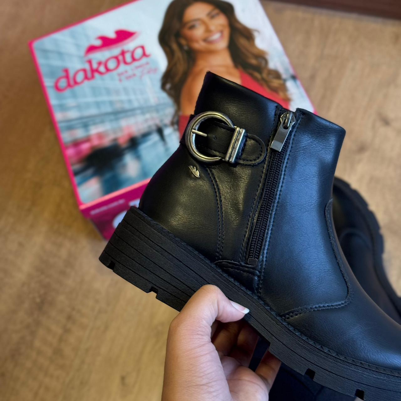 Bota Dakota de Cano Curto DA771