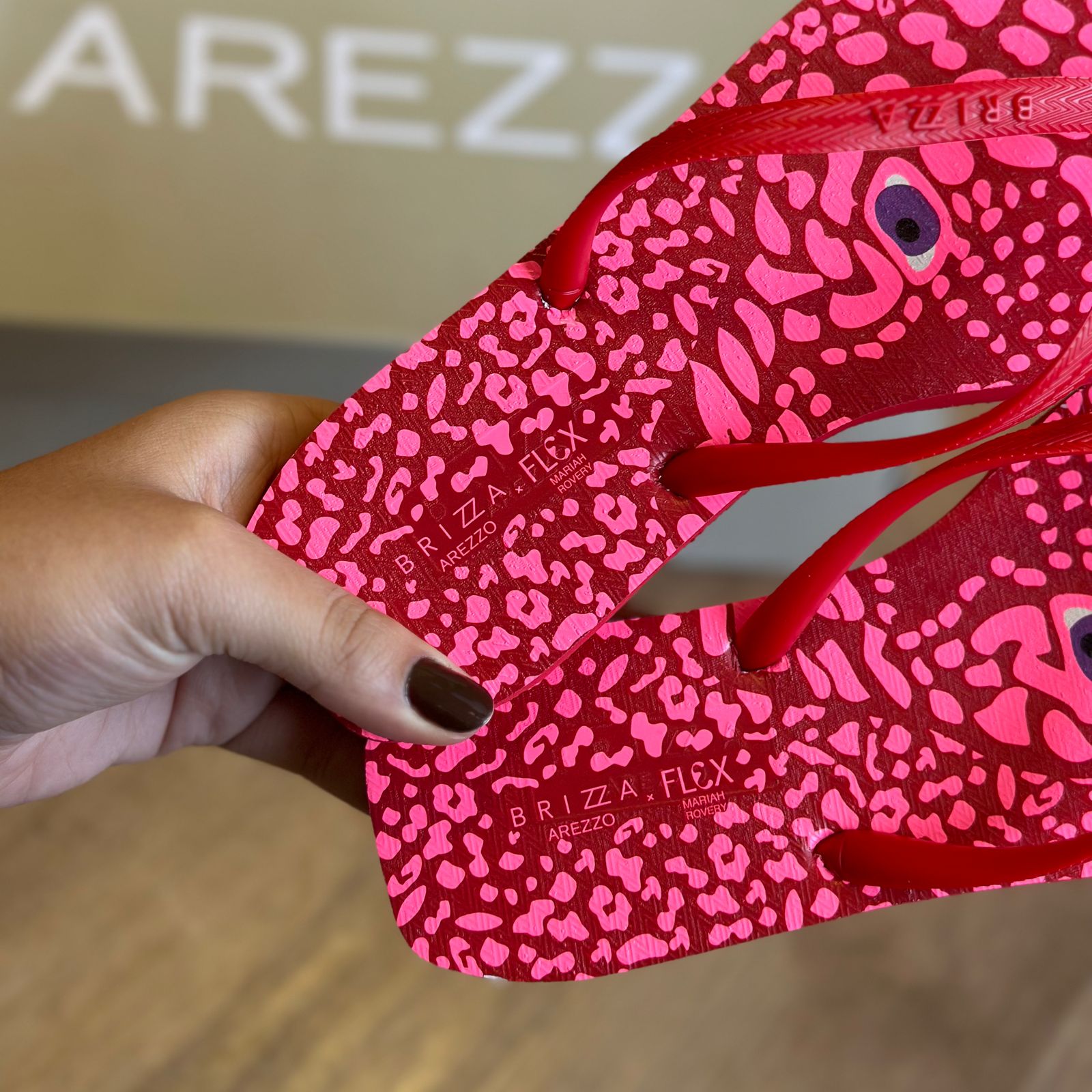 Chinelo de Dedo Arezzo Print Flash Flex Z190620016
