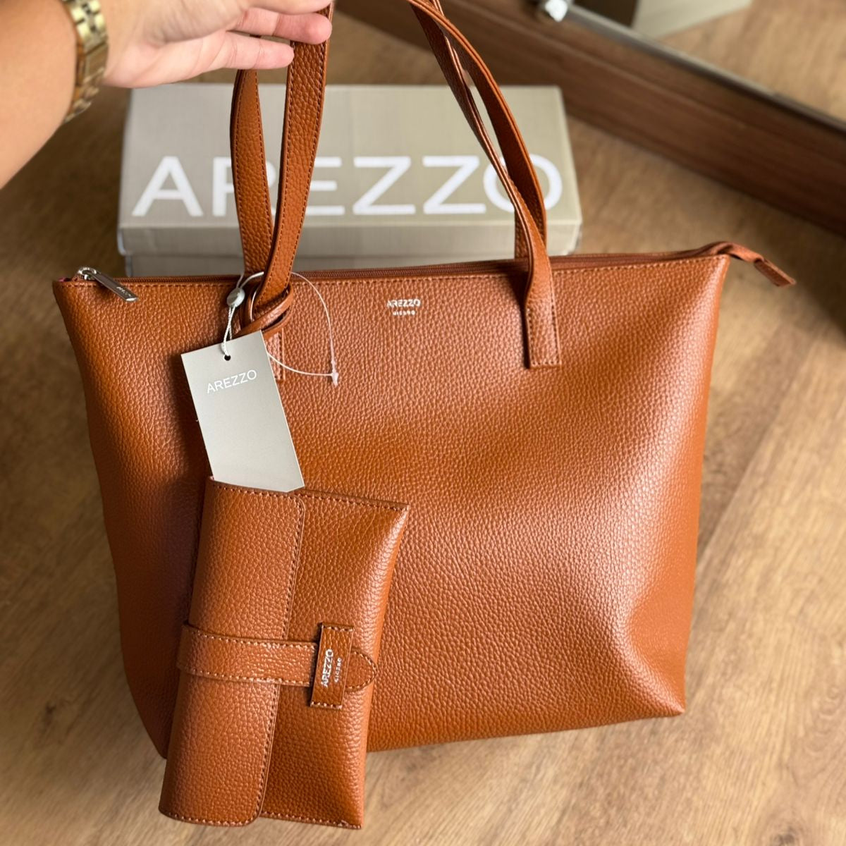 Bolsa Arezzo Mercato Grande Pouch A500230452