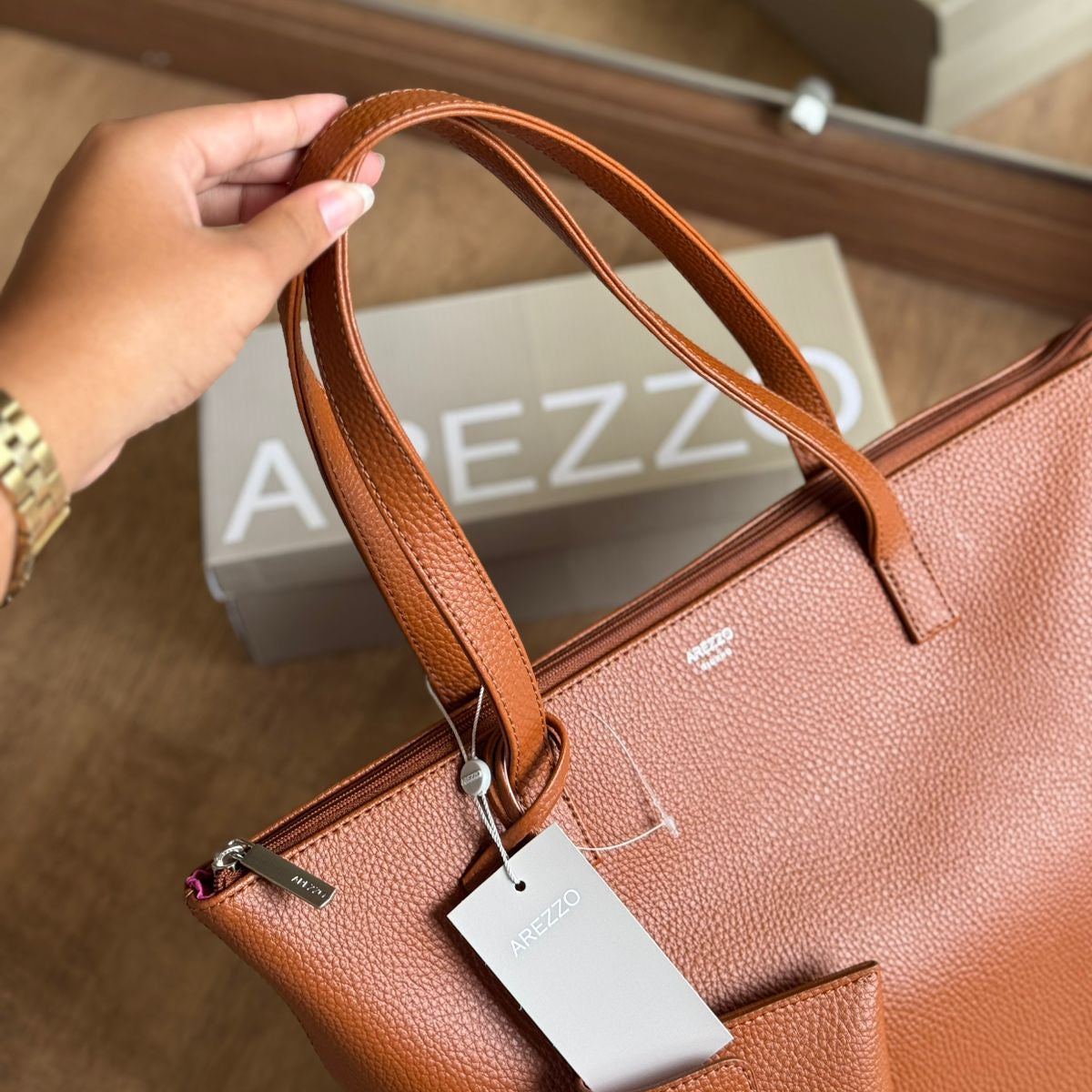 Bolsa Arezzo Mercato Grande Pouch A500230452