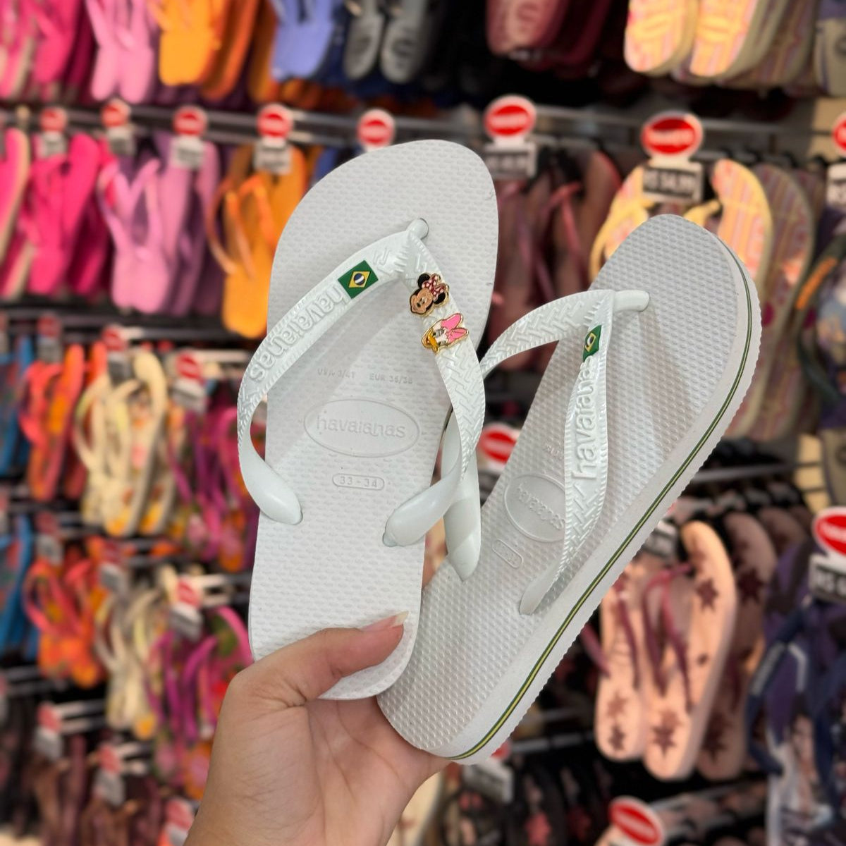 Havaianas Brasil Logo + Pins Disney