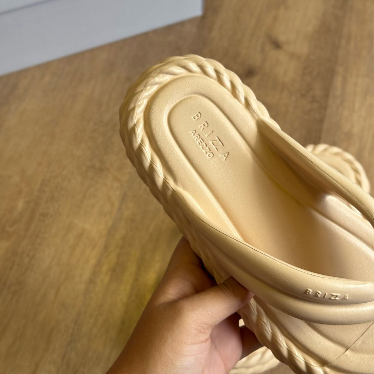 Sandália Arezzo Flatform Marrocos Bold Z191360001