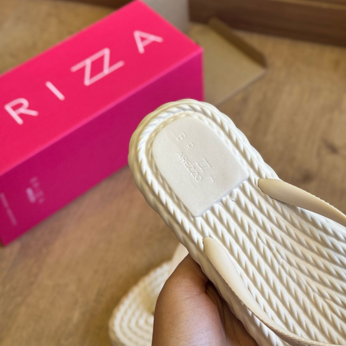 Chinelo de Dedo Arezzo Marrocos Flip Flop Z191550002
