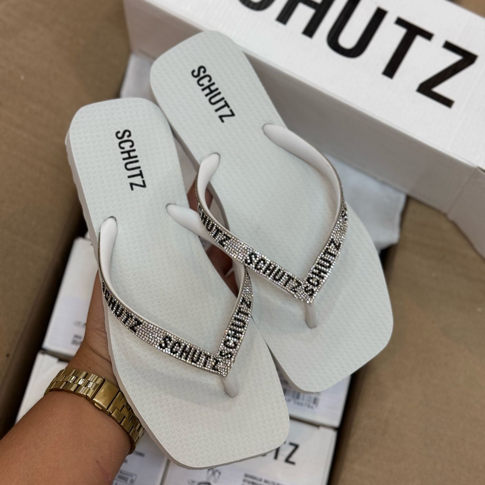 Chinelo Schutz S222950010