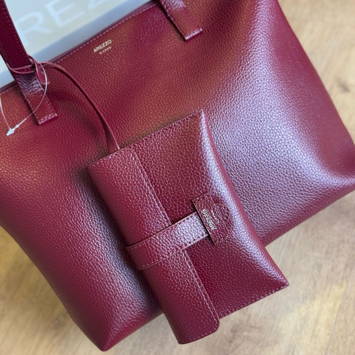 Bolsa Arezzo Mercato Grande Pouch A500230452