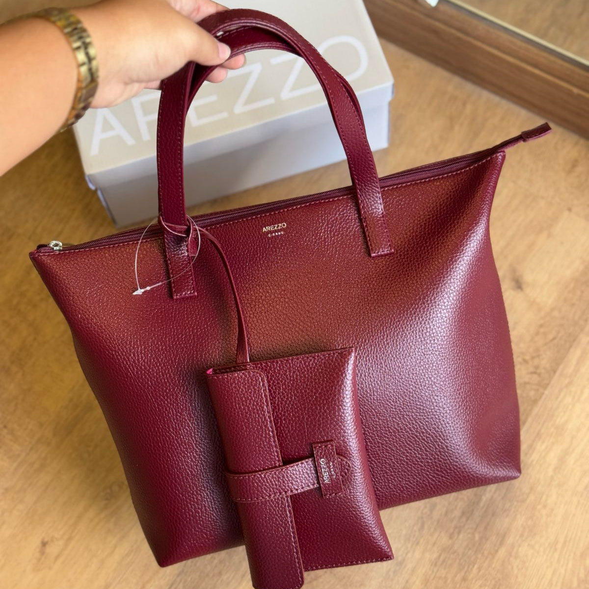 Bolsa Arezzo Mercato Grande Pouch A500230452
