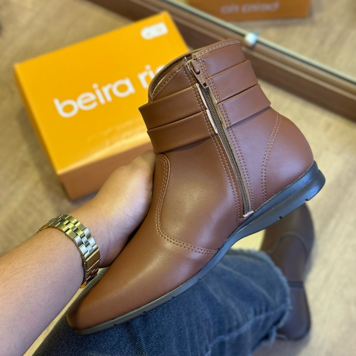 Bota Coturno Beira Rio Boho Chic Pinos Dourados 9084.106