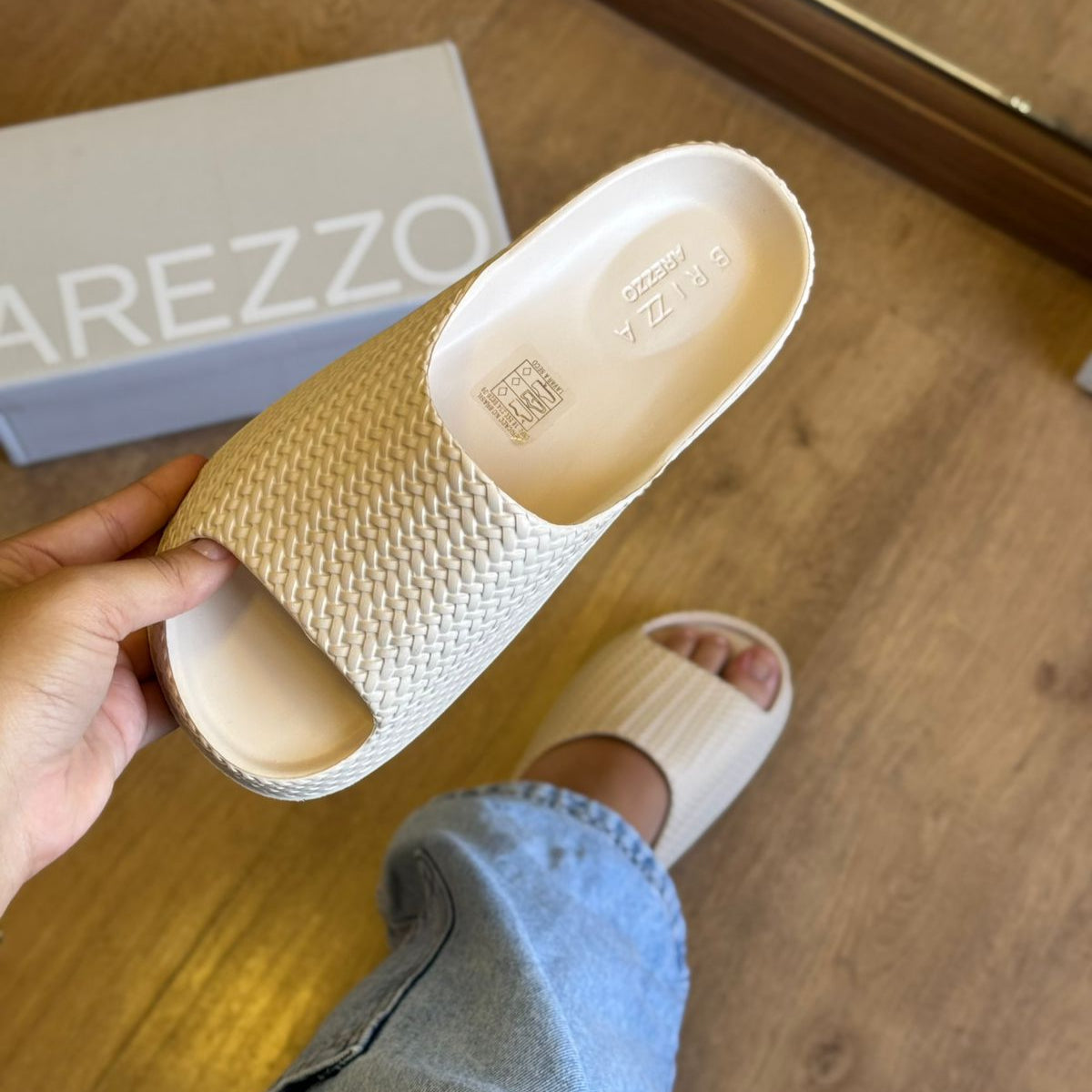 Slide Arezzo Tressê Flatform Tira Z191580001
