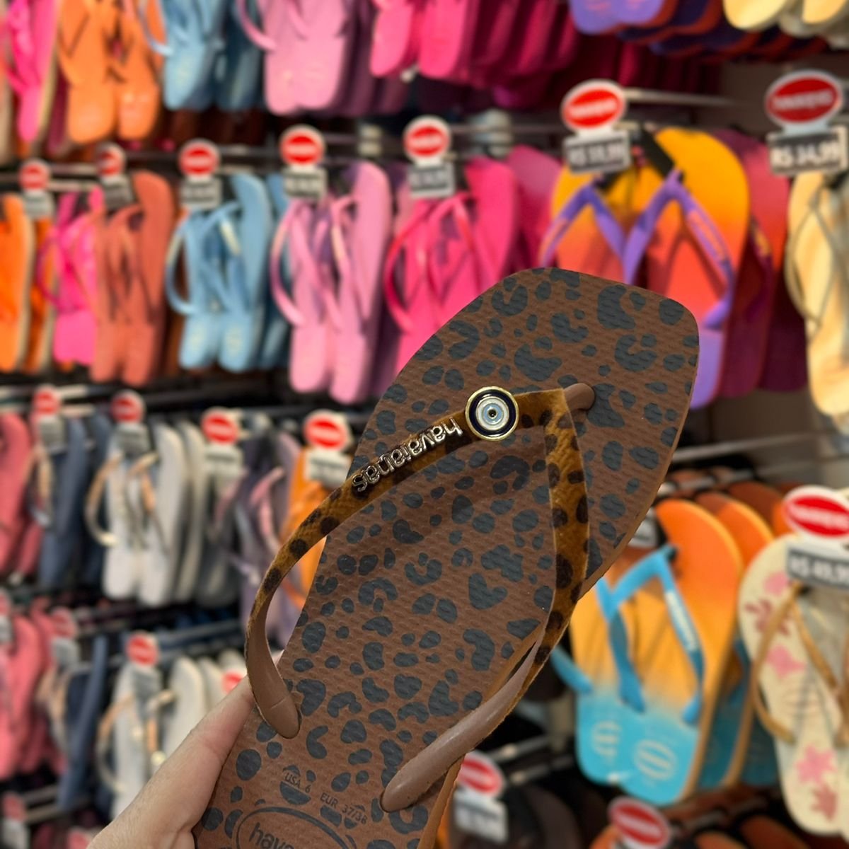 Havaianas Slim Square Velvet + Pin Olho Grego Fixo Grátis