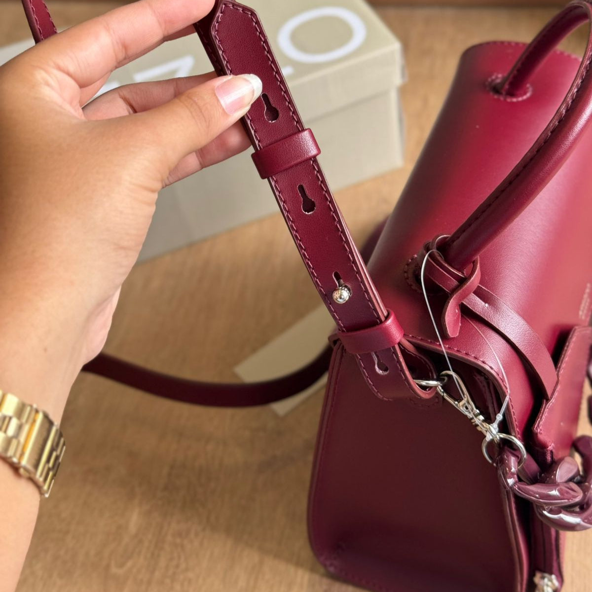 Bolsa Arezzo Satchel Média Translúcida A500230477