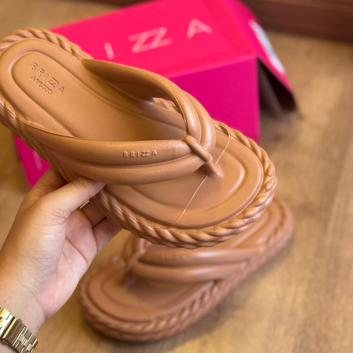 Sandália Arezzo Flatform Marrocos Bold Z191360001