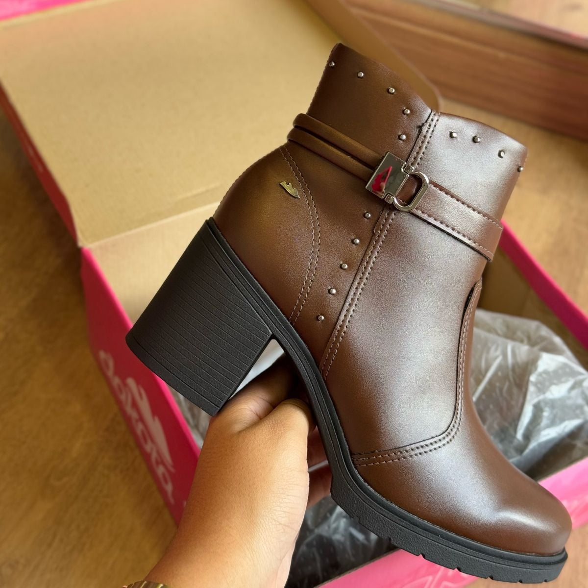 Bota Coturno Dakota Detalhes em Prata DA761