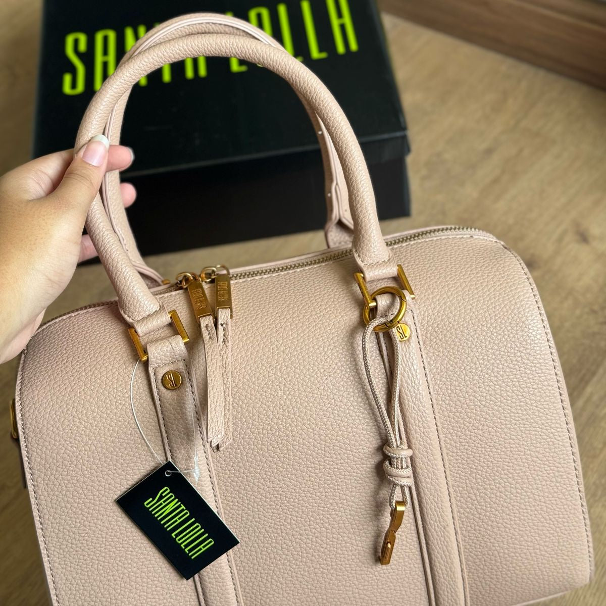 Bolsa Santa Lolla Bau Alça Transversal 0453.454E.0378