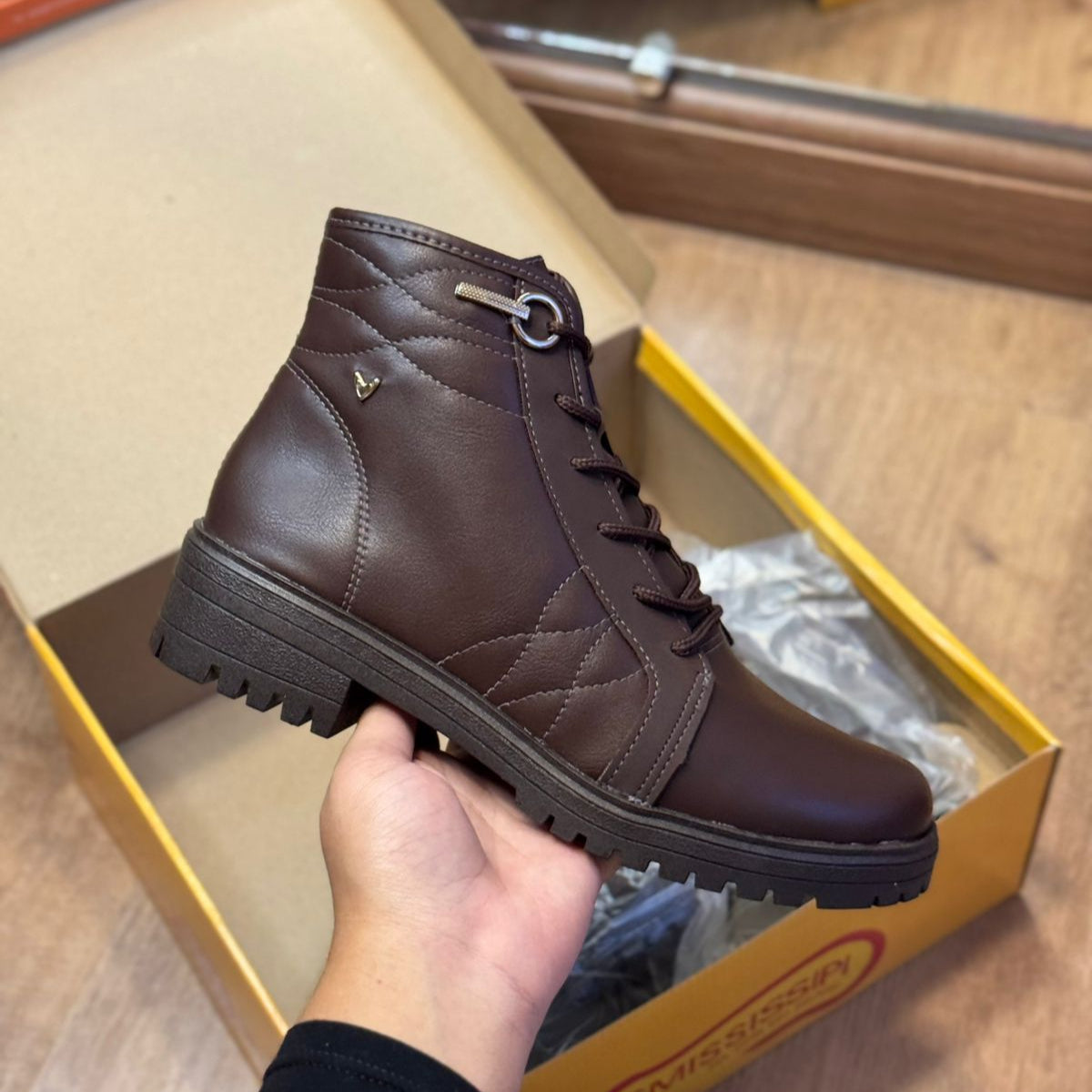Bota Coturno Mississipi Berteli MC811