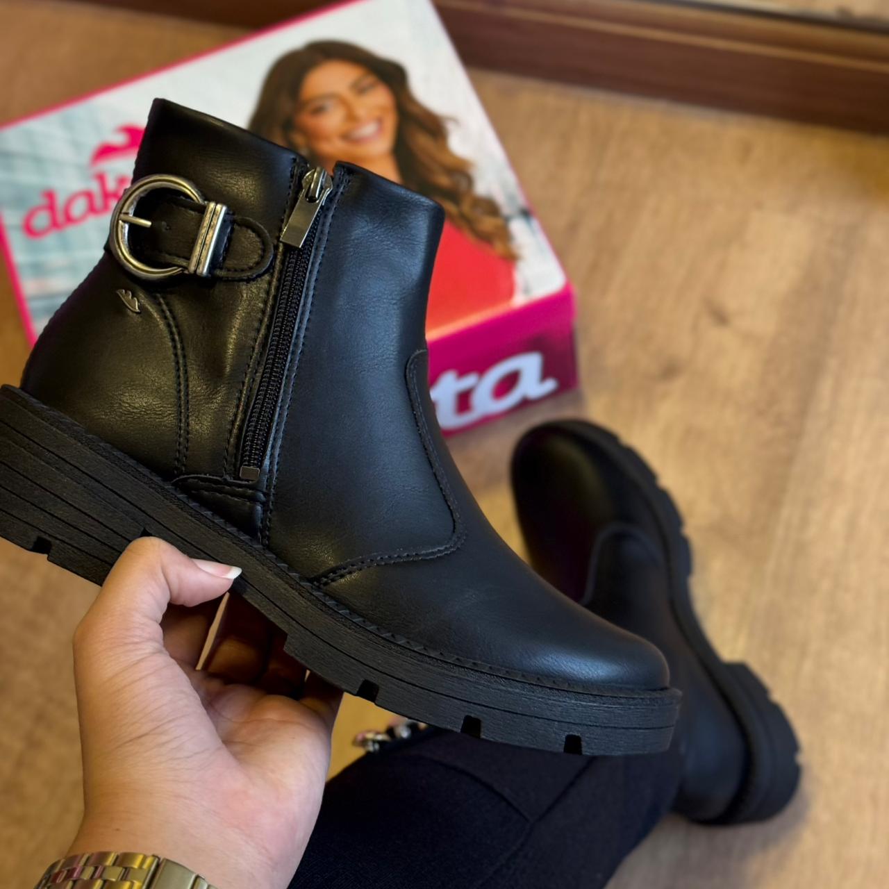 Bota Dakota de Cano Curto DA771