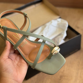 Sandália Vizzano Detalhe Dourado no Dedo 6454.123