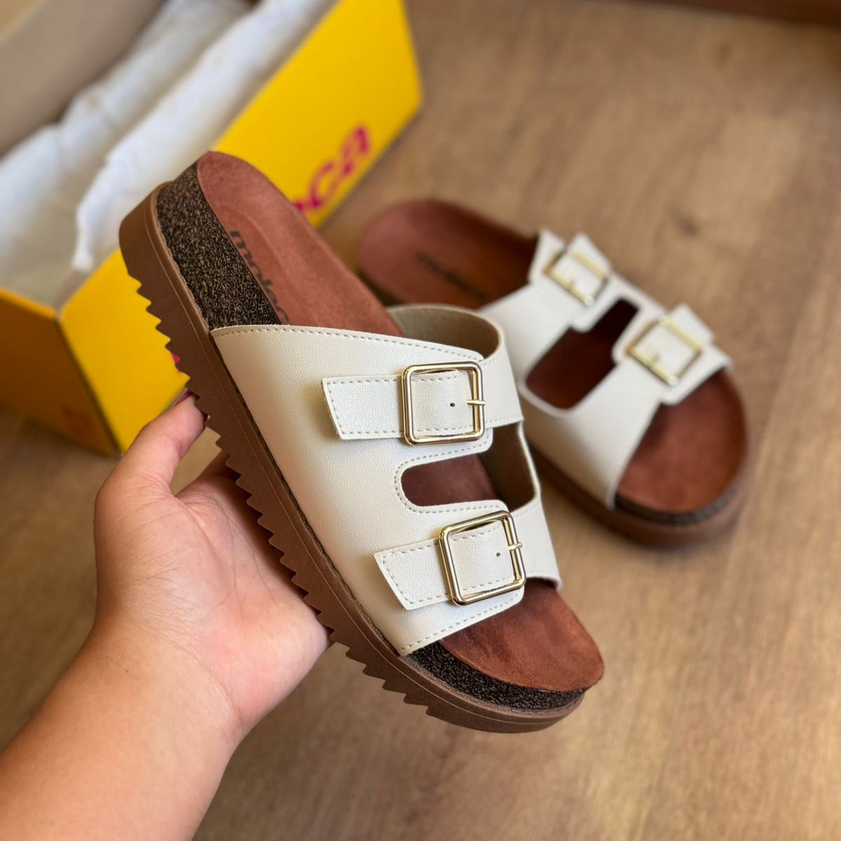 Sandália Moleca Birken Metalizado 5500.105