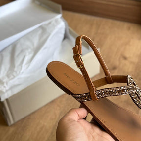 Sandália Arezzo de Dedo Cravejado Ajustável A101761119