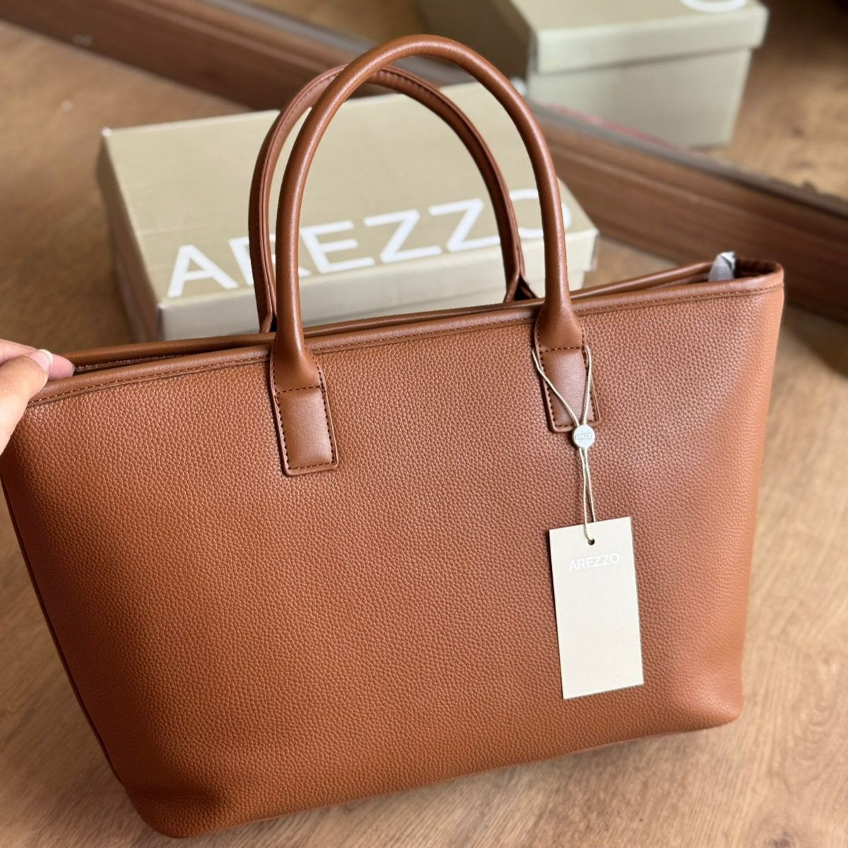 Bolsa Arezzo Preta com Nécessaire Removível A5710000228