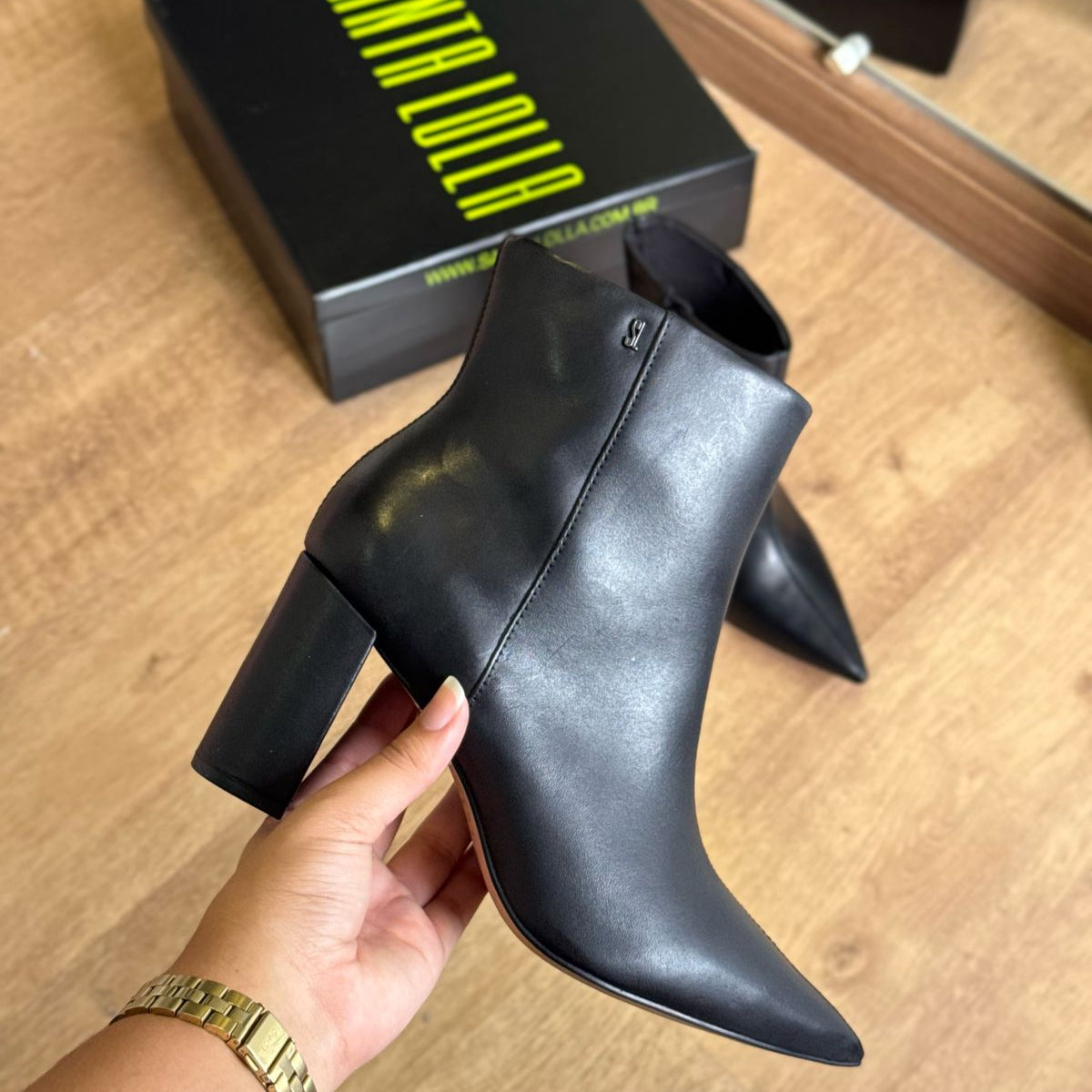 Bota Coturno Santa Lolla Couro Nobre Soft Bico Fino Salto Bloco 07EF.5167.040F