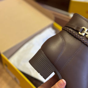 Bota Moleca Salto Bloco - QUEIMA DE ESTOQUE